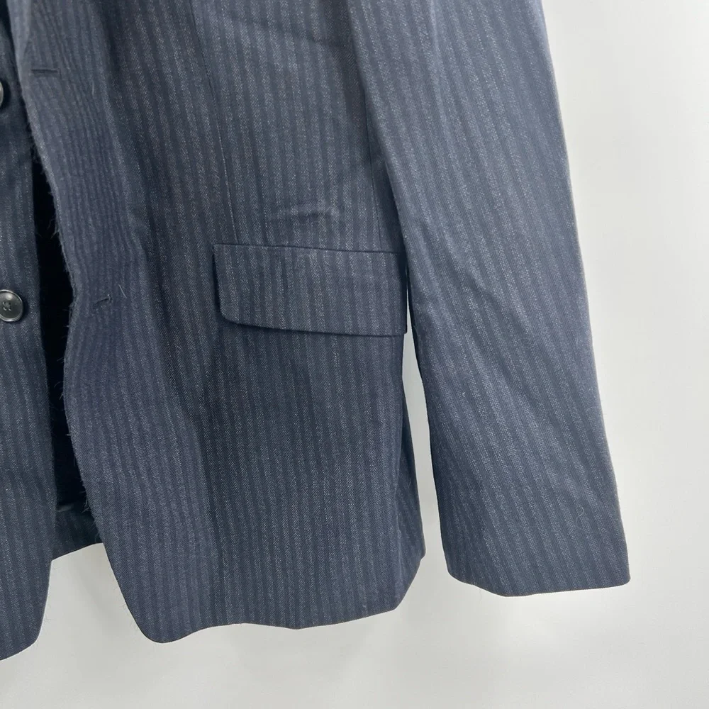 Theory black coat size 42